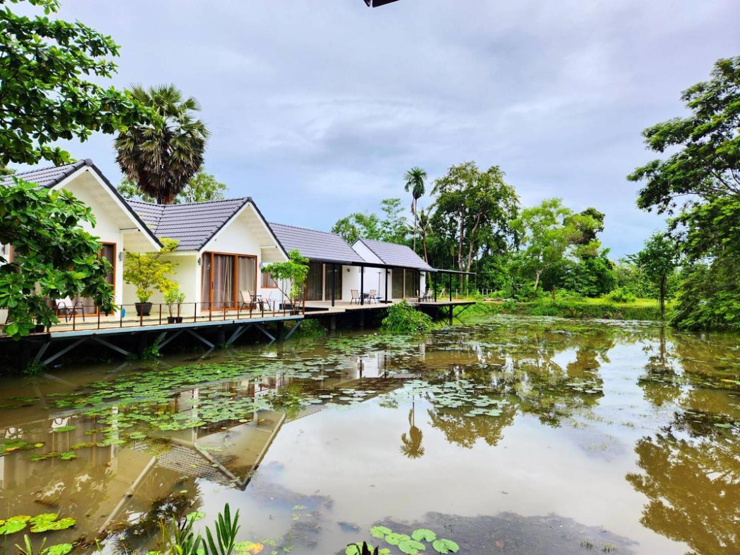 The Duck Cafe And Resort Трат Екстер'єр фото
