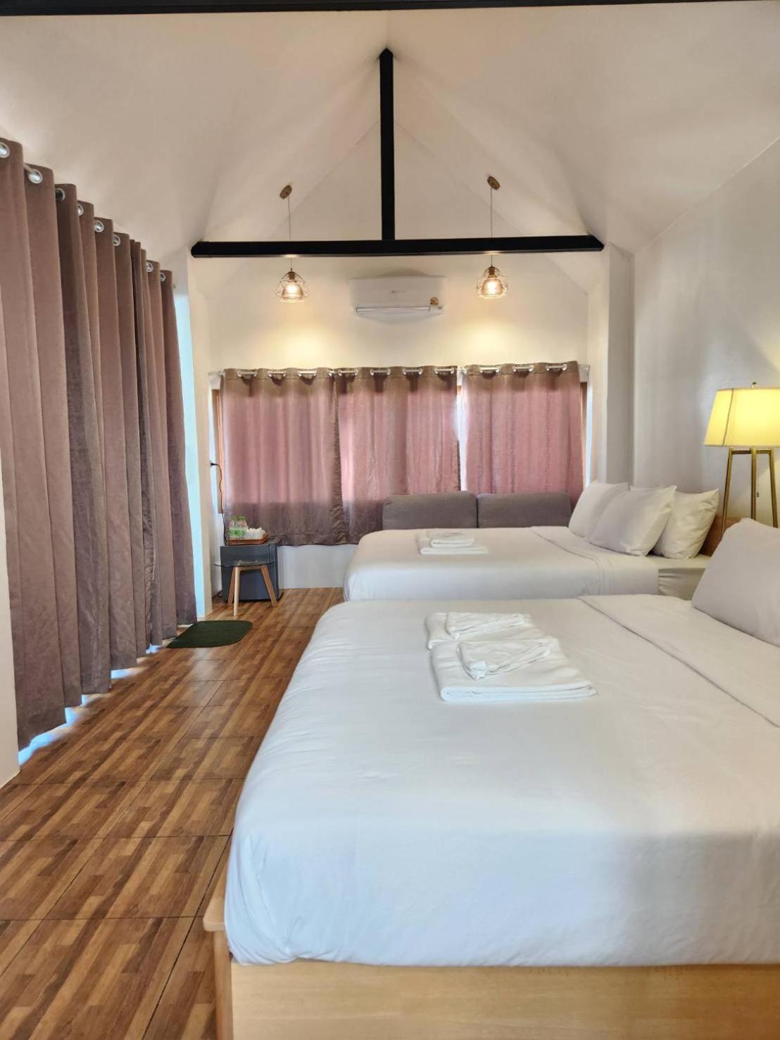 The Duck Cafe And Resort Трат Екстер'єр фото